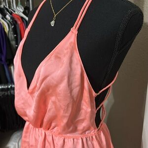 NWT‎ VICTORIA’S SECRET Beautiful Chemise in coral